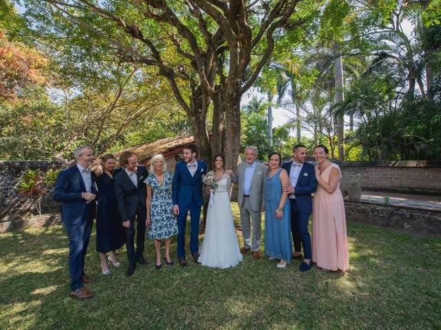 La boda de Victor y Estefania en Mazatepec, Morelos 42