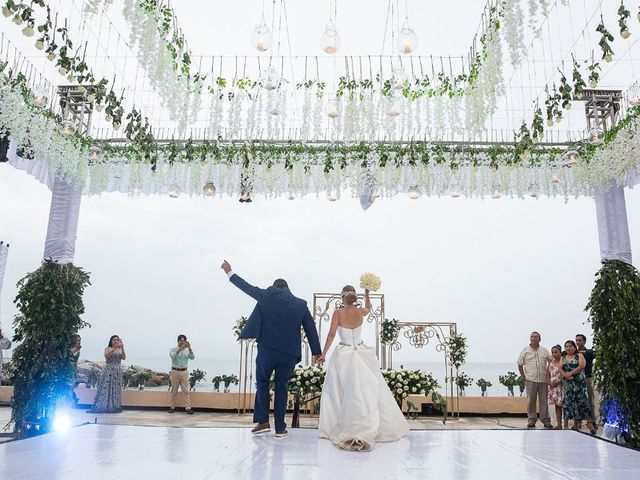 La boda de Marco y Fernanda en Puerto Vallarta, Jalisco 9