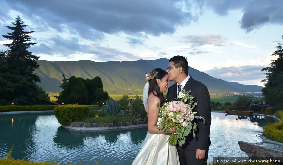 La boda de Josue y Lupita en Jocotepec, Jalisco