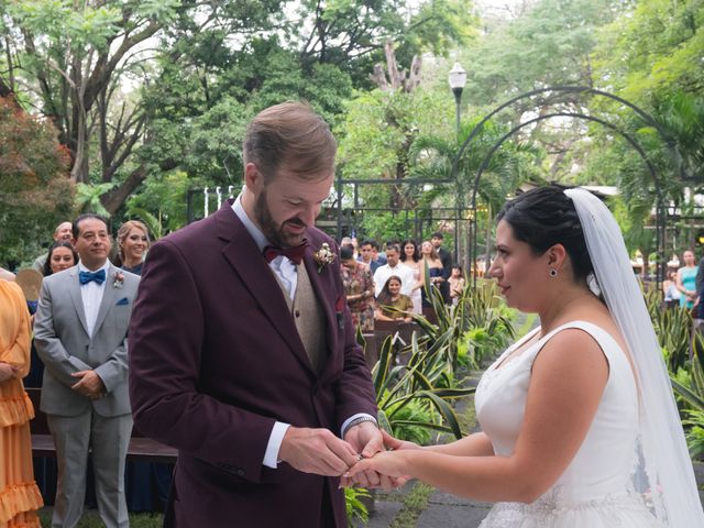 La boda de Greg y Lucrecia en Cuautla, Morelos 41