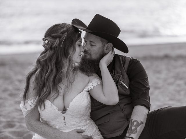 La boda de Chris y Lindsey en Puerto Vallarta, Jalisco 87