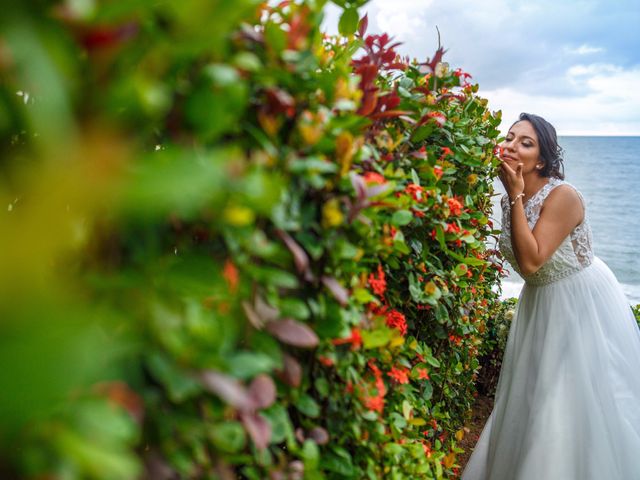 La boda de Víctor y Liliana en Puerto Vallarta, Jalisco 12