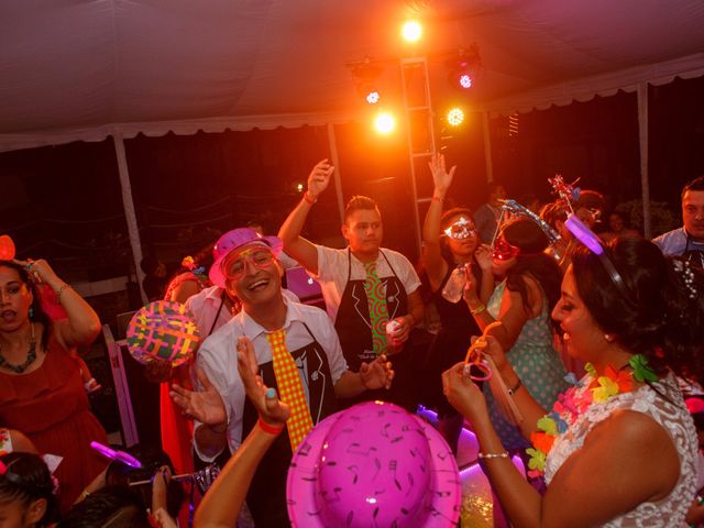 La boda de Víctor y Liliana en Puerto Vallarta, Jalisco 16