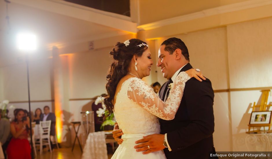 La boda de Roberto y Mary en Tuxtla Gutiérrez, Chiapas