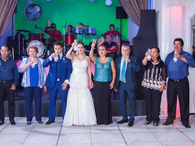 La boda de Jeovani y Vanesa en Iztapalapa, Ciudad de México 21