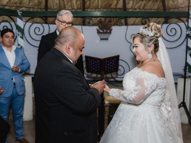 La boda de Sergio y Monserrat en Monterrey, Nuevo León 17