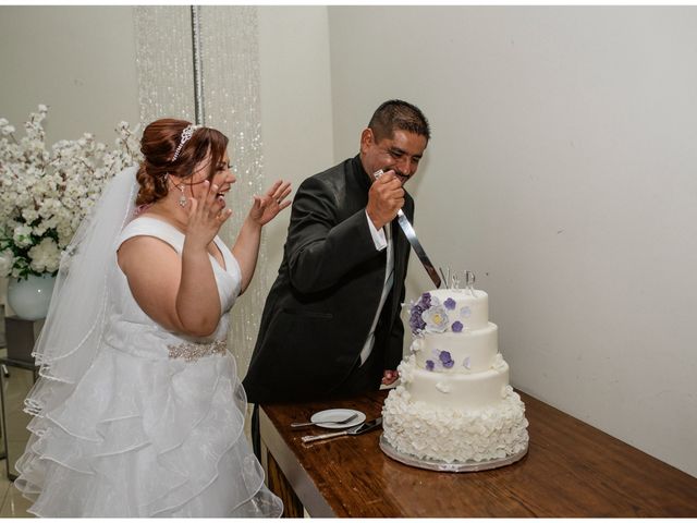 La boda de Roberto y Violeta en San Nicolás de los Garza, Nuevo León 22