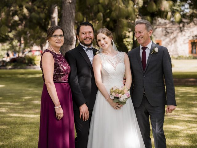 La boda de Calef y Constanze en El Marqués, Querétaro 23