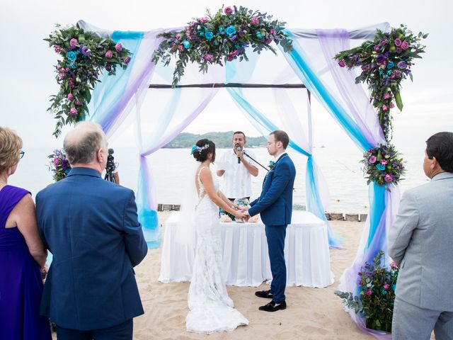 La boda de Pau y Rob en Ixtapa Zihuatanejo, Guerrero 12