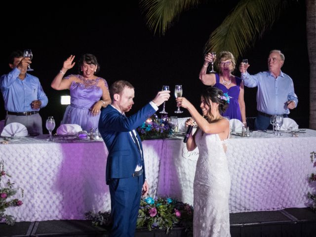 La boda de Pau y Rob en Ixtapa Zihuatanejo, Guerrero 32