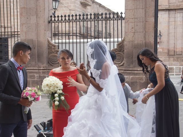 La boda de  Omar y Cristina en Morelia, Michoacán 5