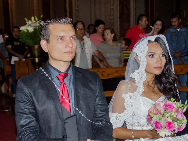 La boda de  Omar y Cristina en Morelia, Michoacán 10