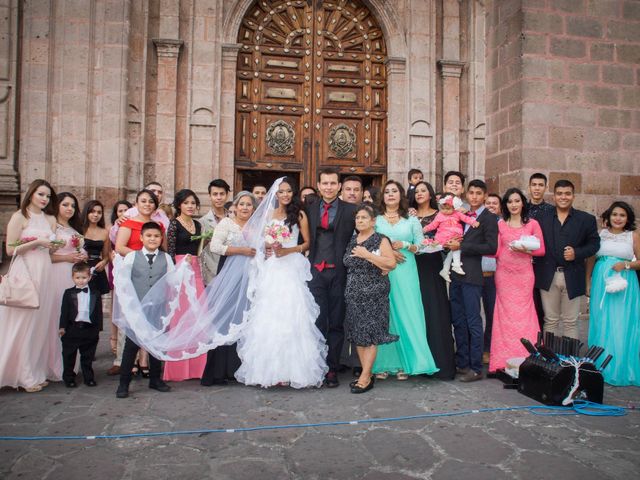 La boda de  Omar y Cristina en Morelia, Michoacán 13