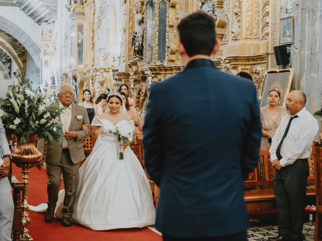 La boda de Luis y Valeria en Salamanca, Guanajuato 13