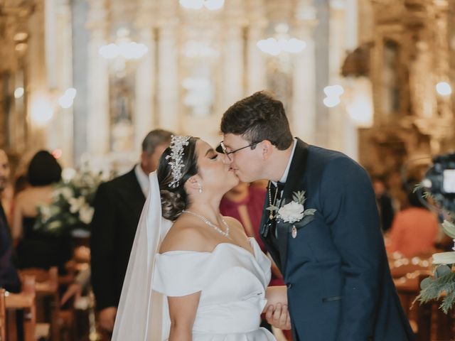 La boda de Luis y Valeria en Salamanca, Guanajuato 15