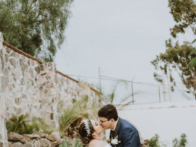 La boda de Luis y Valeria en Salamanca, Guanajuato 20