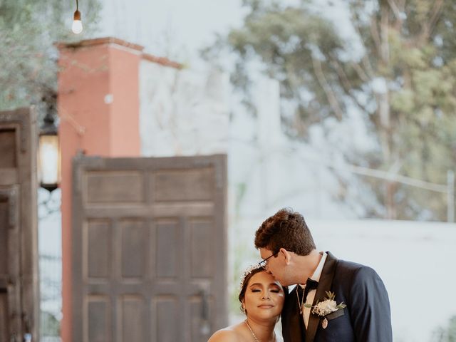 La boda de Luis y Valeria en Salamanca, Guanajuato 1