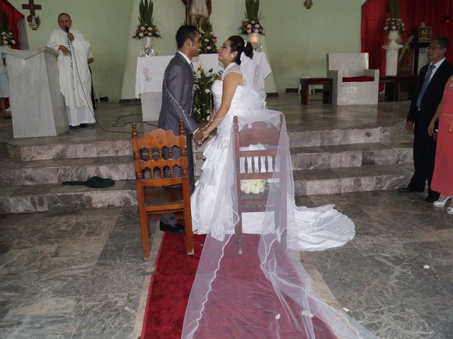La boda de Nayeli y Cristian en Huimanguillo, Tabasco 3