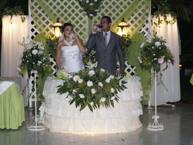 La boda de Nayeli y Cristian en Huimanguillo, Tabasco 10