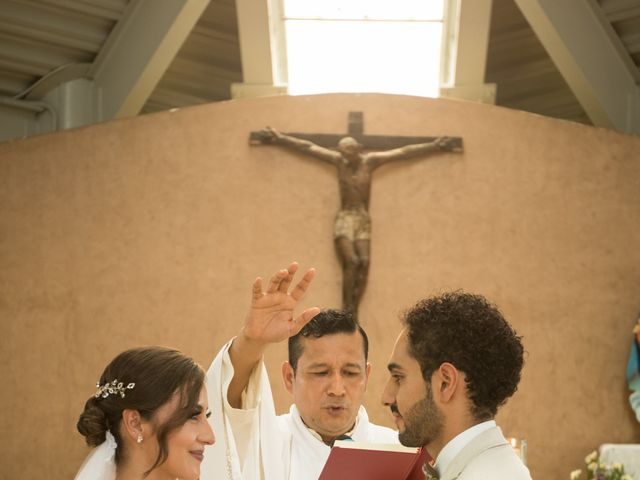 La boda de Carlos y Yuli en Ixtapa Zihuatanejo, Guerrero 17