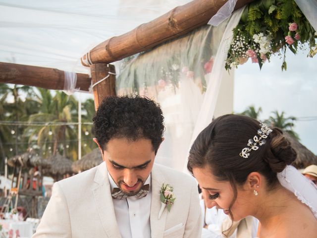 La boda de Carlos y Yuli en Ixtapa Zihuatanejo, Guerrero 33