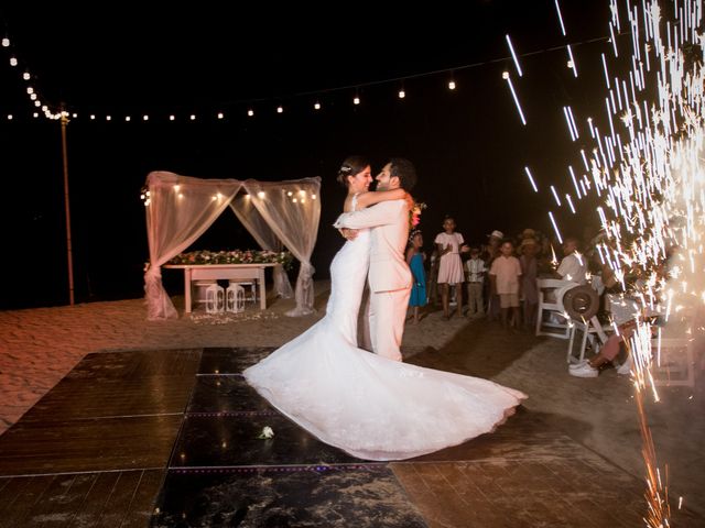 La boda de Carlos y Yuli en Ixtapa Zihuatanejo, Guerrero 44