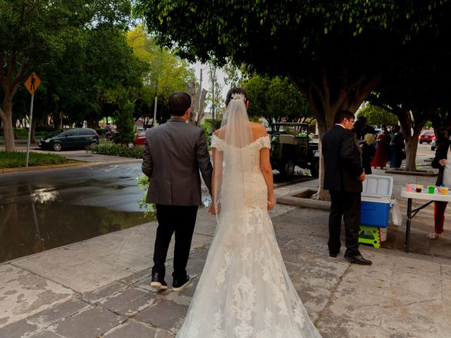 La boda de Javier y Miriam en Querétaro, Querétaro 234