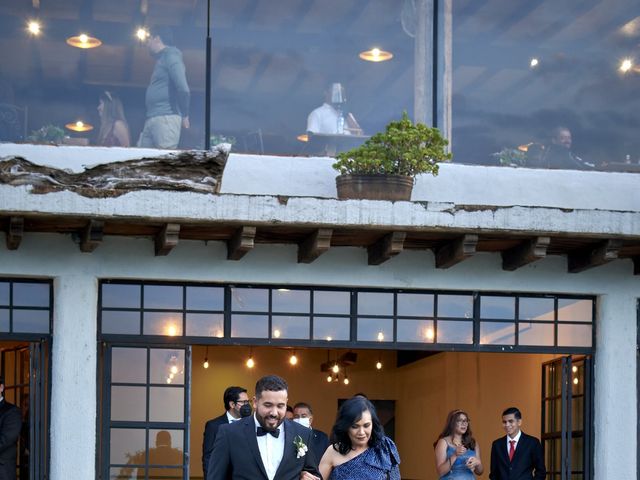 La boda de Juan y Vane en Pátzcuaro, Michoacán 3