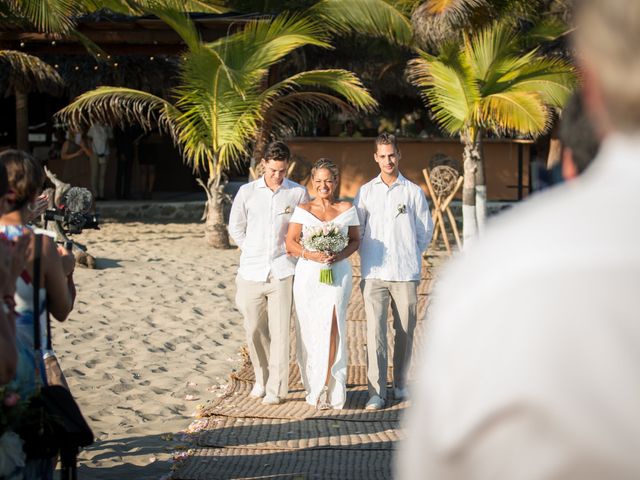 La boda de Edmond y Amelia en Ixtapa Zihuatanejo, Guerrero 13