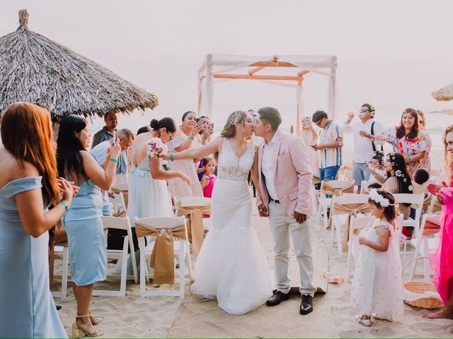 La boda de Mónica  y Juan  en Ixtapa Zihuatanejo, Guerrero 2