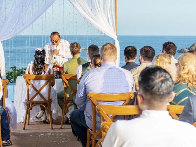 La boda de Henry y Rosy en Huatulco, Oaxaca 13