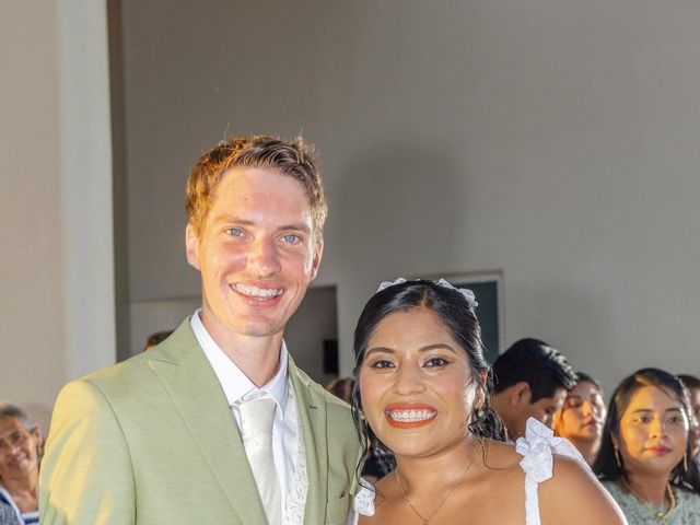 La boda de Henry y Rosy en Huatulco, Oaxaca 20