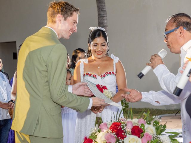 La boda de Henry y Rosy en Huatulco, Oaxaca 21