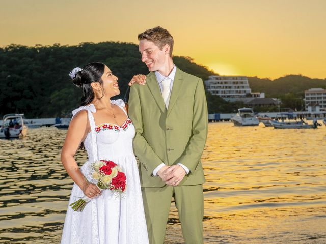 La boda de Henry y Rosy en Huatulco, Oaxaca 23