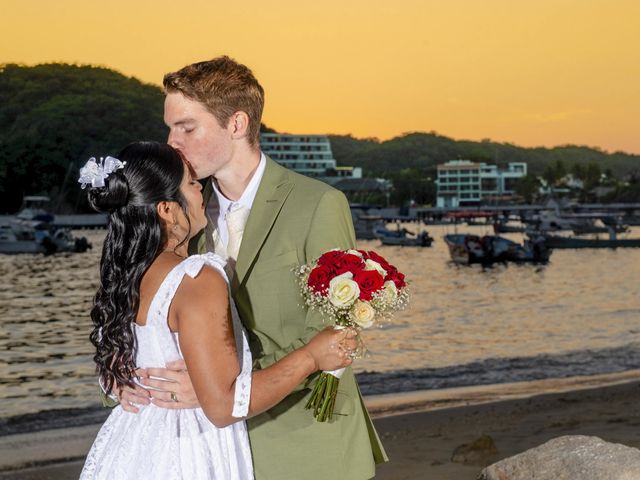 La boda de Henry y Rosy en Huatulco, Oaxaca 29