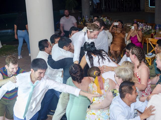 La boda de Henry y Rosy en Huatulco, Oaxaca 60