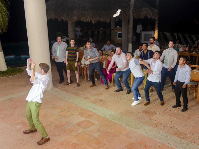 La boda de Henry y Rosy en Huatulco, Oaxaca 62