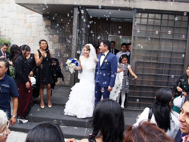 La boda de Alejandro y Marisol en Gustavo A. Madero, Ciudad de México 12
