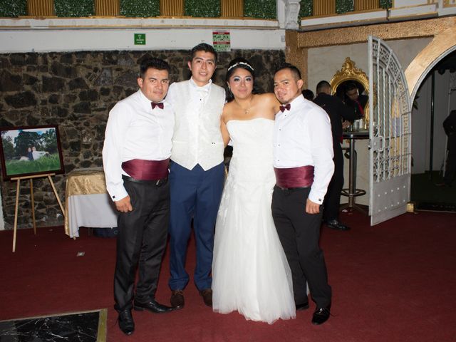 La boda de Benjamin y Angélica en Iztapalapa, Ciudad de México 214