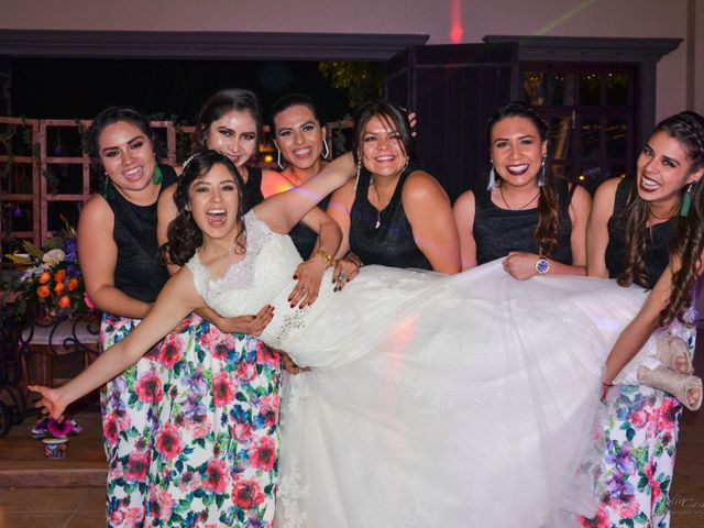 La boda de Juan Carlos  y Sandra Isaid  en Celaya, Guanajuato 10