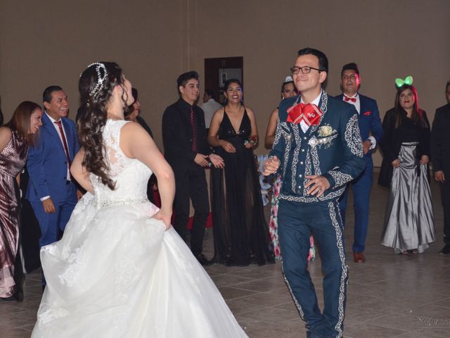 La boda de Juan Carlos  y Sandra Isaid  en Celaya, Guanajuato 12