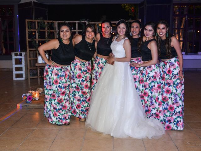 La boda de Juan Carlos  y Sandra Isaid  en Celaya, Guanajuato 13