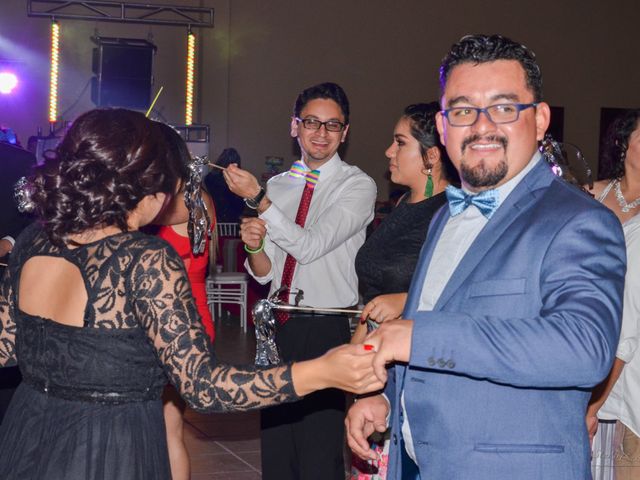 La boda de Juan Carlos  y Sandra Isaid  en Celaya, Guanajuato 17