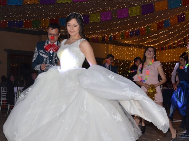 La boda de Juan Carlos  y Sandra Isaid  en Celaya, Guanajuato 36