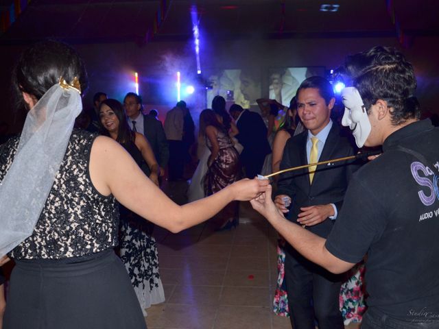 La boda de Juan Carlos  y Sandra Isaid  en Celaya, Guanajuato 43