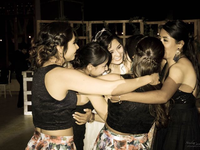 La boda de Juan Carlos  y Sandra Isaid  en Celaya, Guanajuato 52