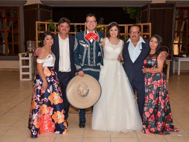 La boda de Juan Carlos  y Sandra Isaid  en Celaya, Guanajuato 66