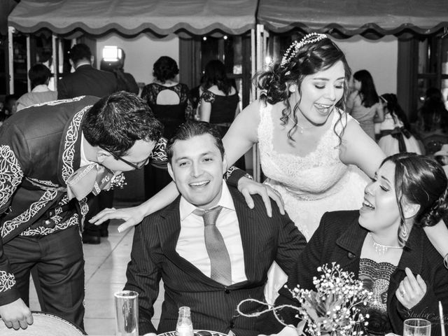 La boda de Juan Carlos  y Sandra Isaid  en Celaya, Guanajuato 74