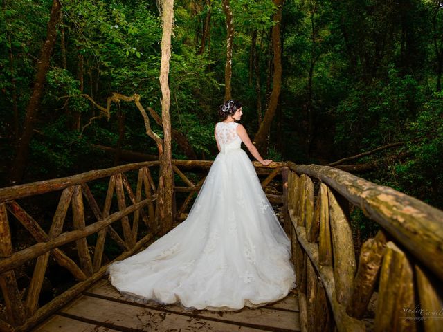 La boda de Juan Carlos  y Sandra Isaid  en Celaya, Guanajuato 137