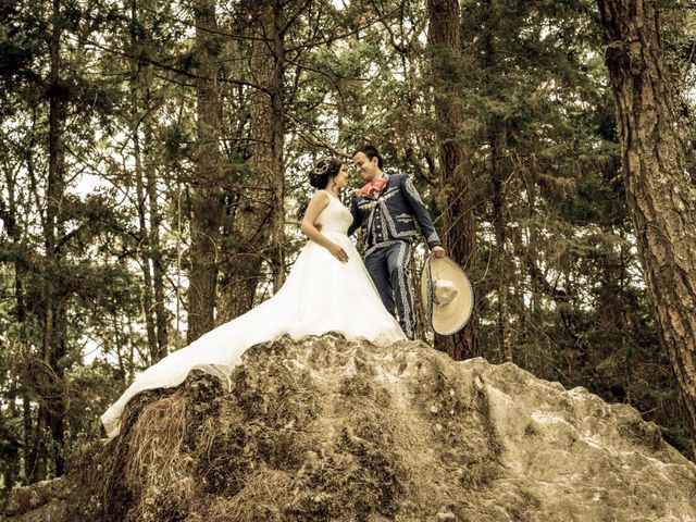 La boda de Juan Carlos  y Sandra Isaid  en Celaya, Guanajuato 145